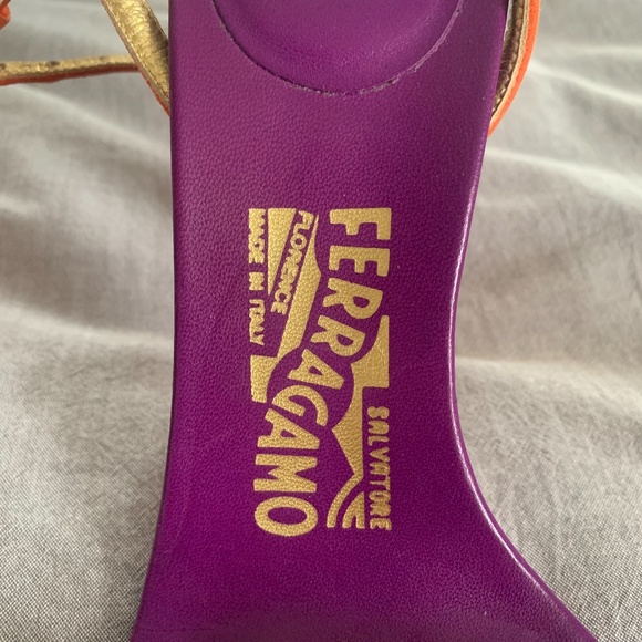 Ferragamo leather sandals - Picture 3 of 3